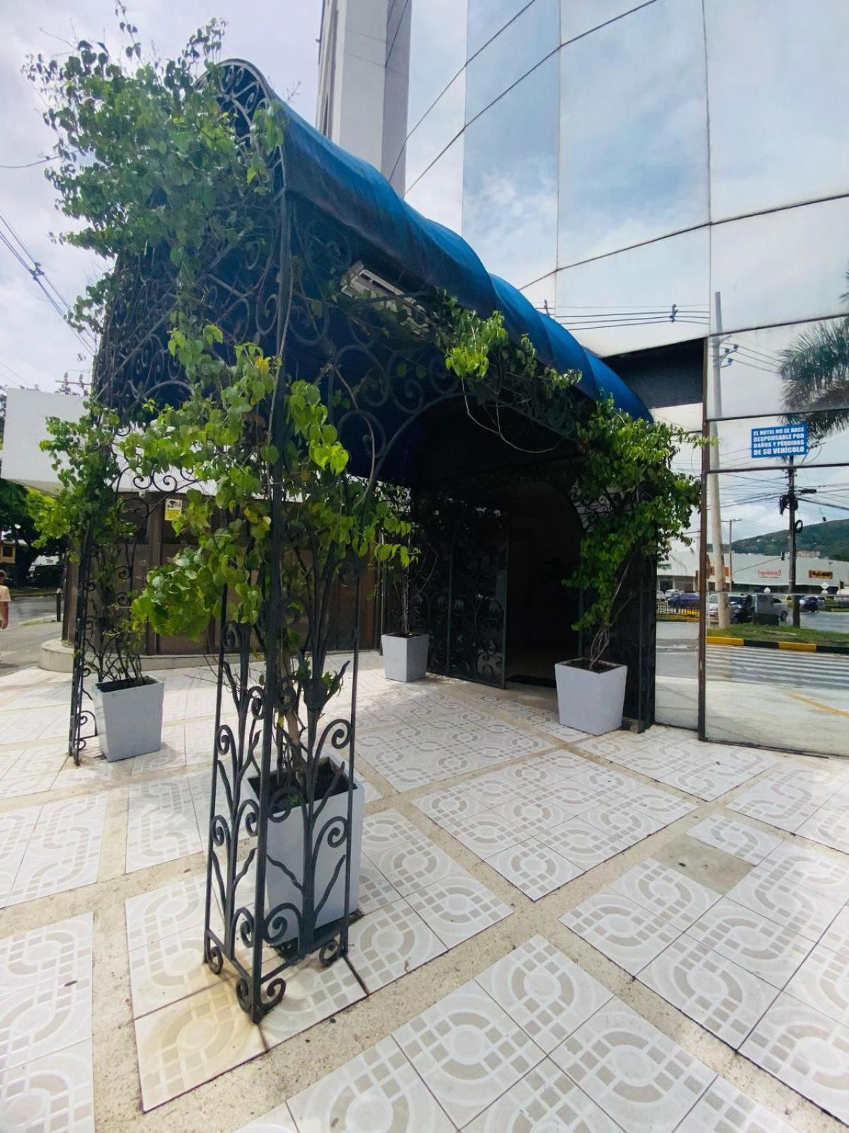 Hotel Metropolis Plaza Cali Kültér fotó